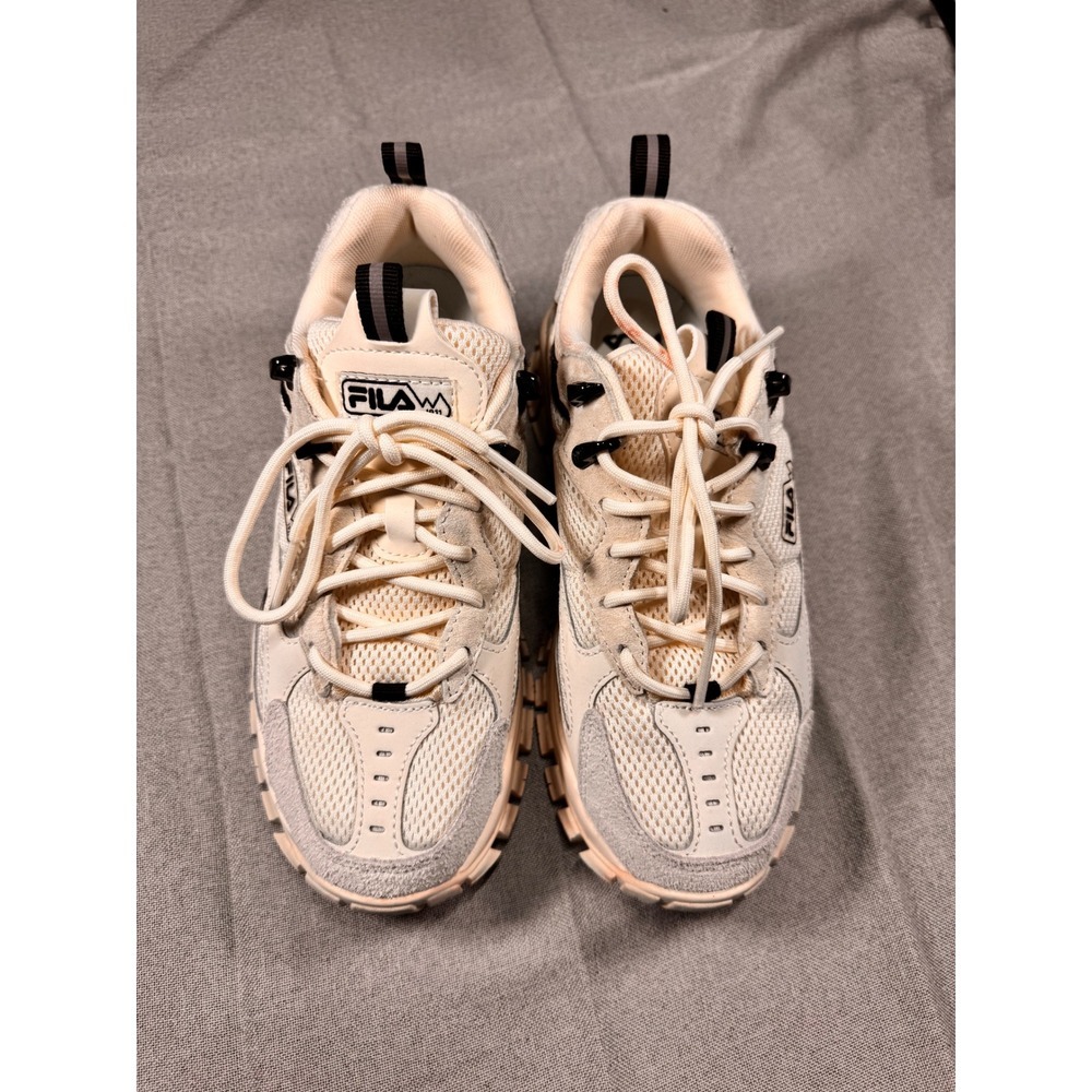 Fila Ray Tracer TR 2 Womens Cream Black Chunky Trail Sneakers 5RM02593-112 6.5 - Picture 2 of 6